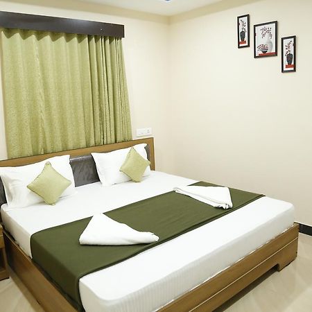 Hotel New Amirtham Inn Palani Exterior foto